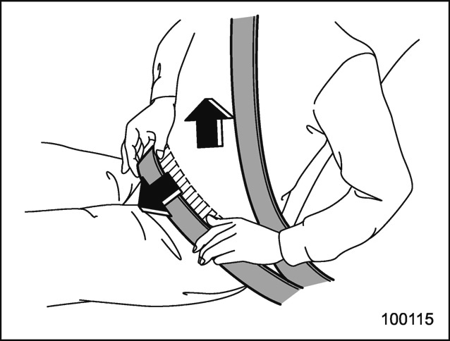 Ceinture de sécurité arrière centrale sur les modèles à 5 portières